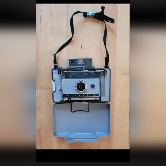Polaroid Land Camera Automatic 230 W/ Model 268 Flash Excellent Condition Manual